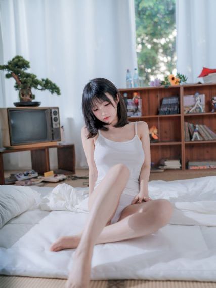 不卡的国产二区在线_国内精品91最新在线观看