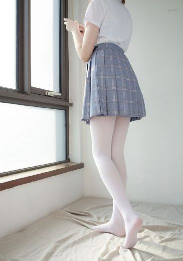 欧美格子大衣街拍图片_DVD在线播放