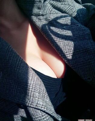 欧美女孩头像唯美背影_影音先锋资源