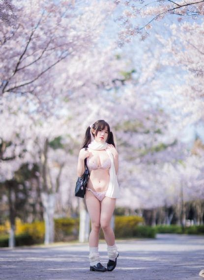 久久久爽爽爽美女图片_BD国语HD在线观看
