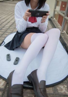 制服日韩在线一区_BD手机在线看